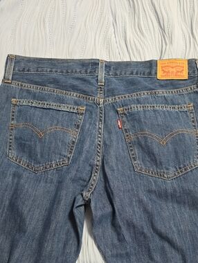 Levi's Ladies Medium Blue Middy Straight Jeans with Signature Back Pockets